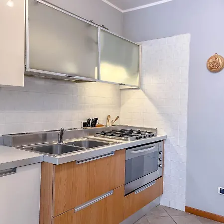 Grande Appartamento Sopra Corte Di Mare Apartment *